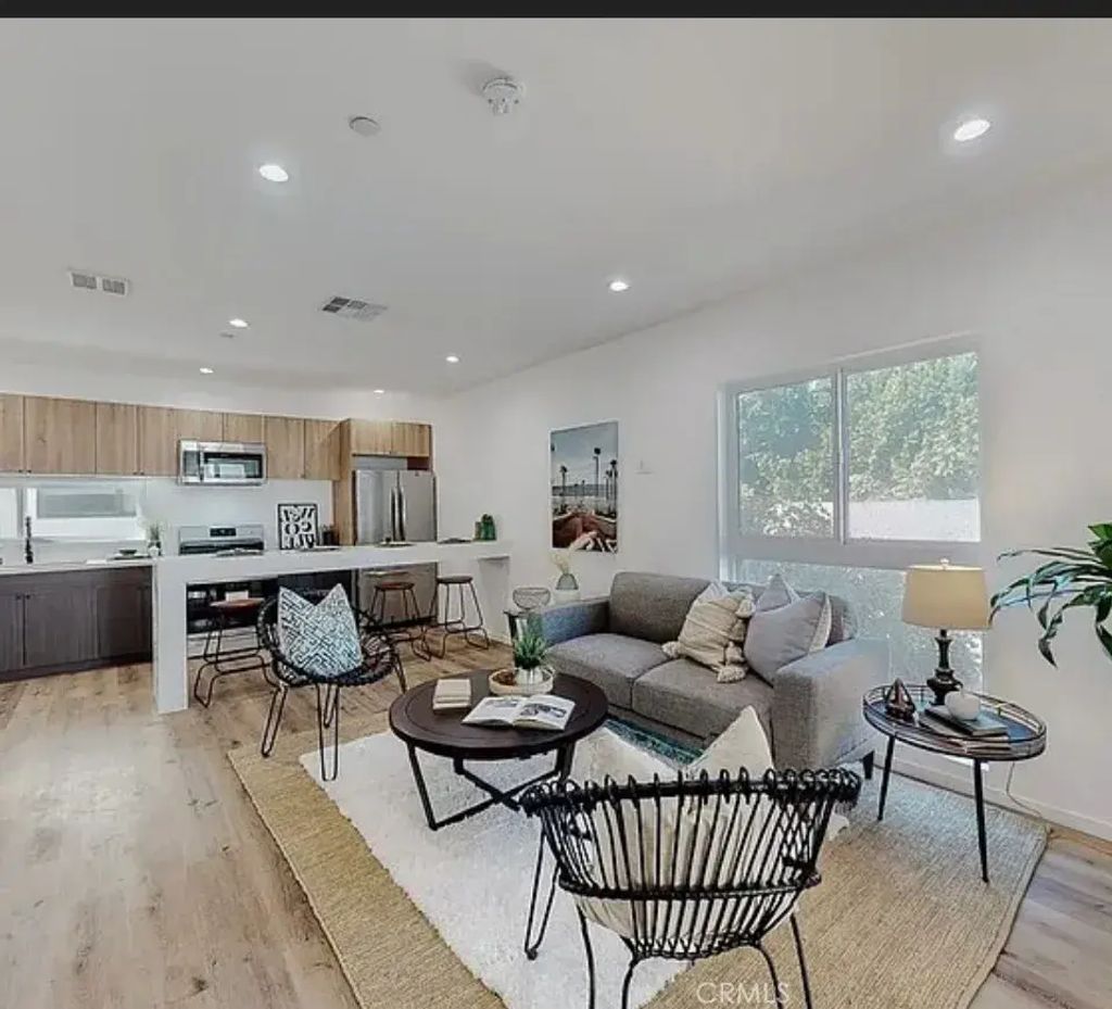6344 Camellia 6346, North Hollywood