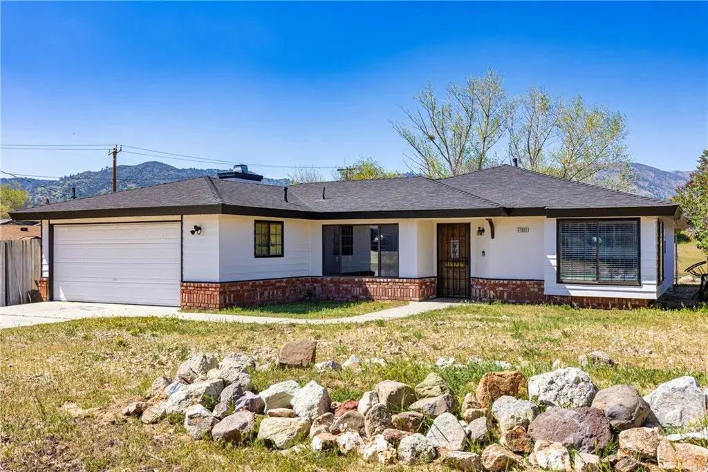 21921 Fig Court, Tehachapi