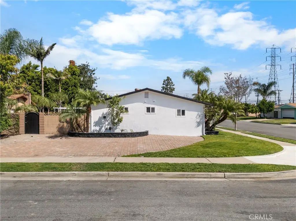 16551 Lucia Lane, Huntington Beach