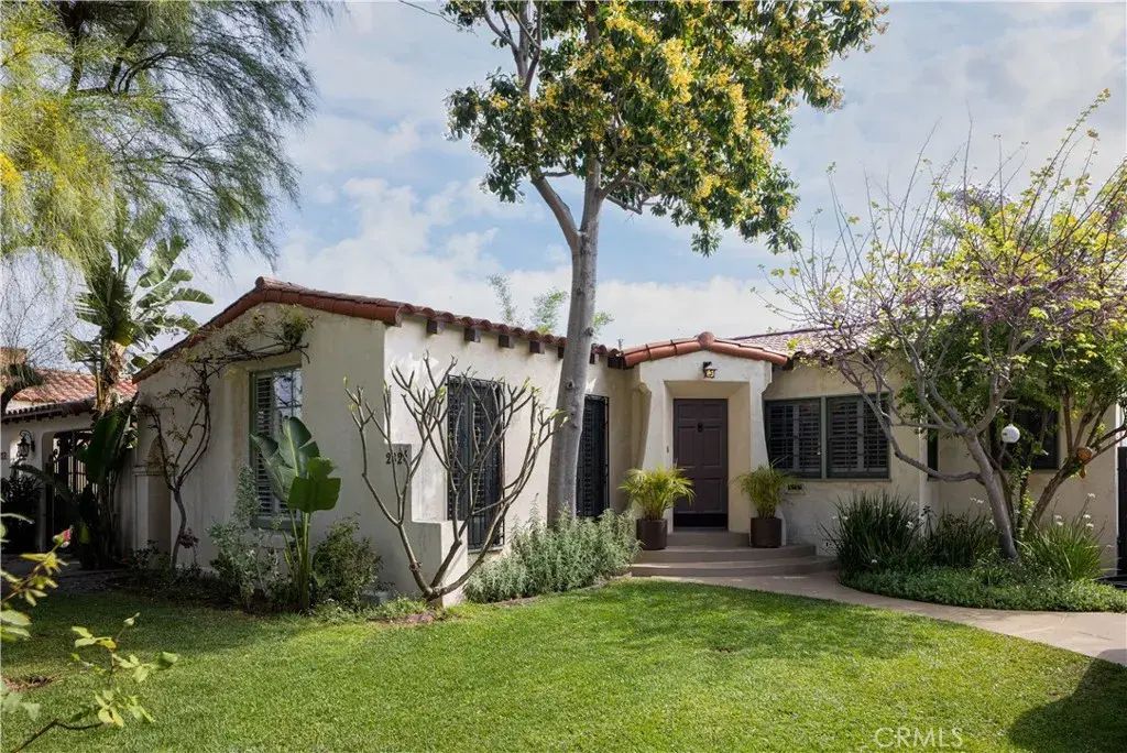 2824 Chestnut Avenue, Long Beach