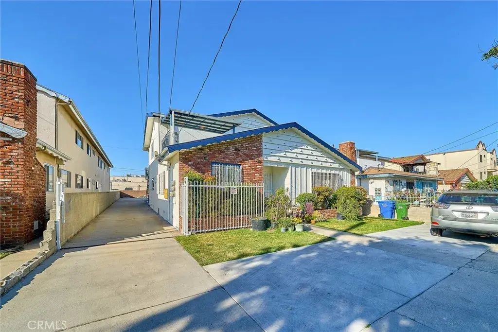 1639 218th 3, Torrance