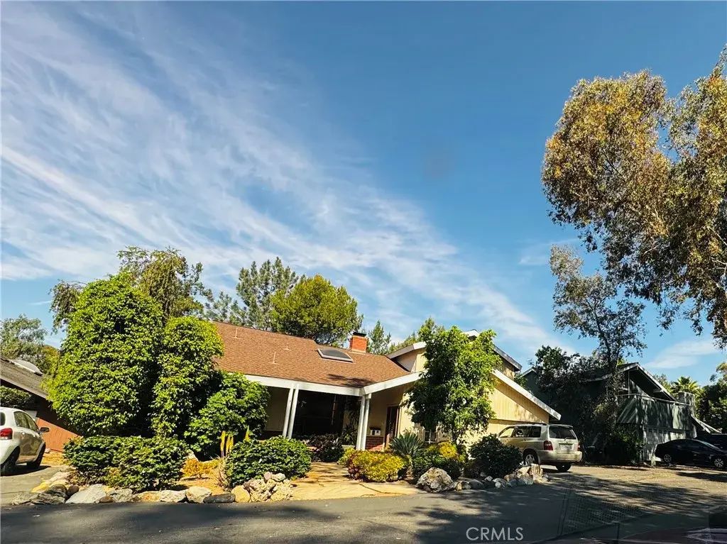 24842 Jeronimo, Lake Forest