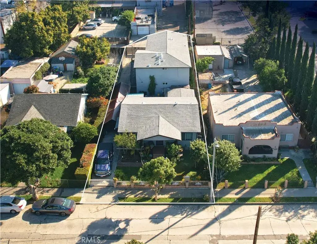 8026 Comstock, Whittier