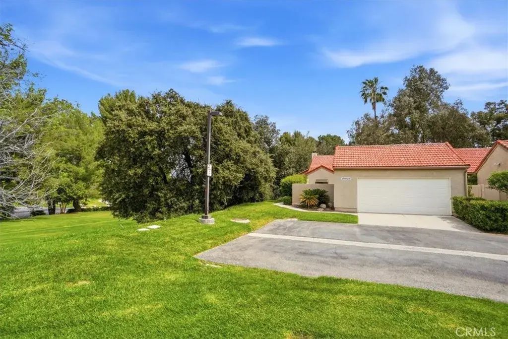 19950 Avenue Of The Oaks, Newhall