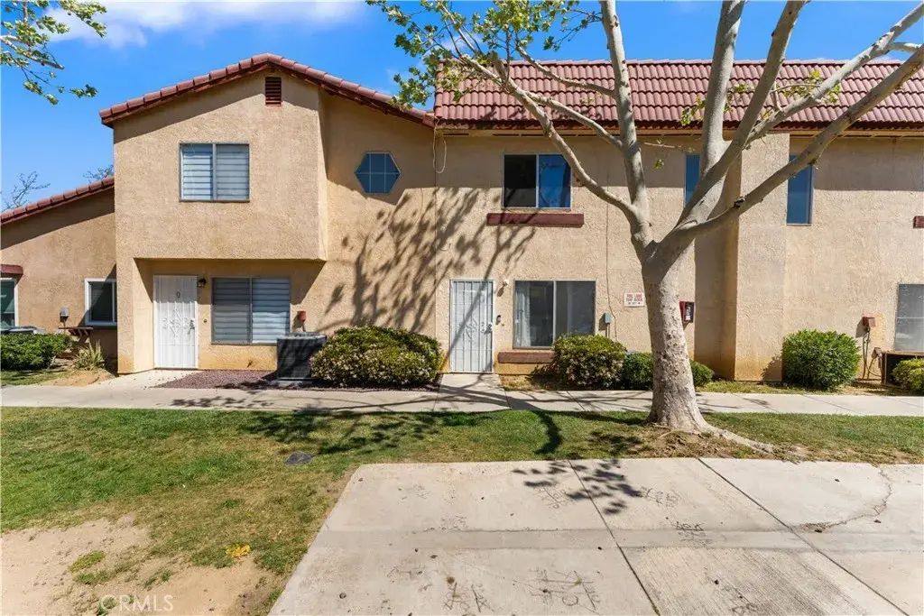 1750 E Avenue Q14, Palmdale
