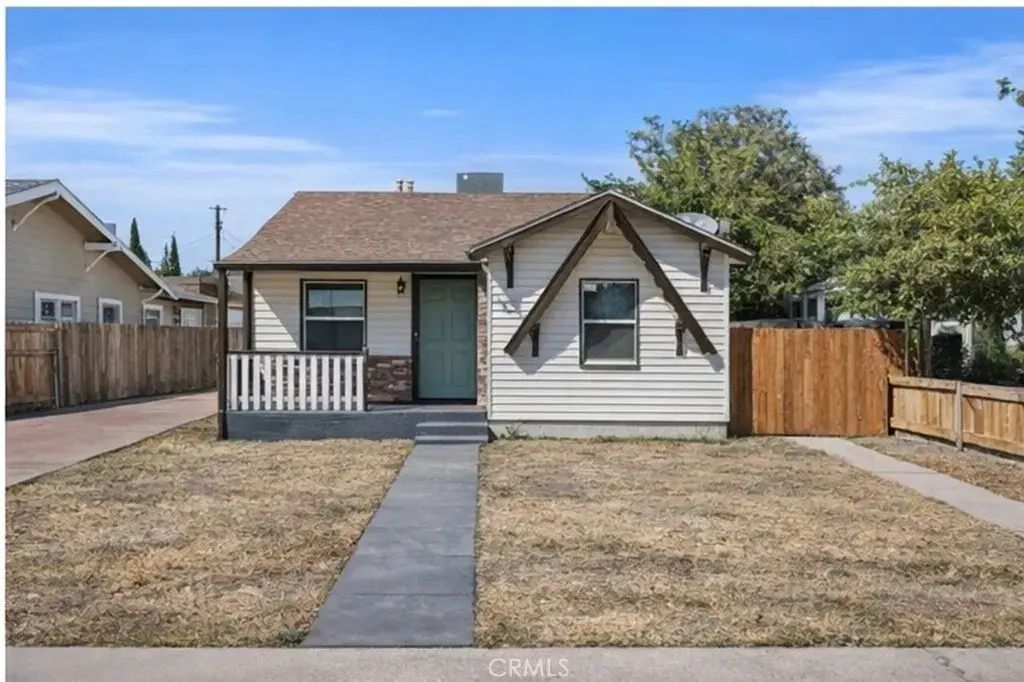 210 E Bush Street, Lemoore