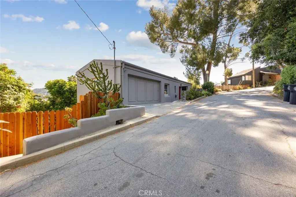1620 Ina Drive, Glendale