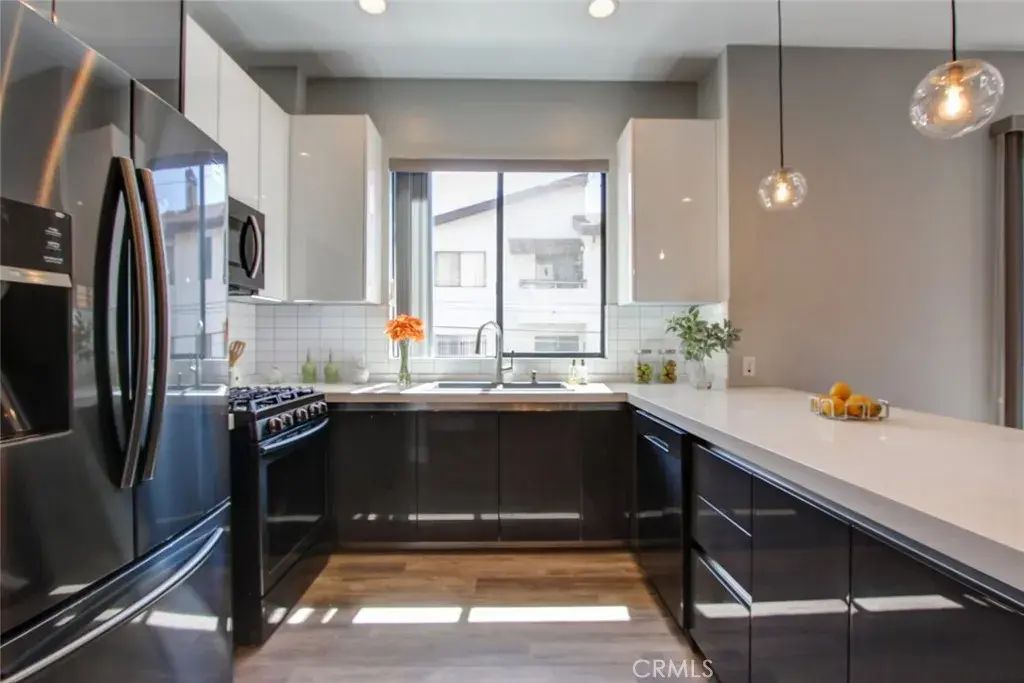330 Salem 204, Glendale