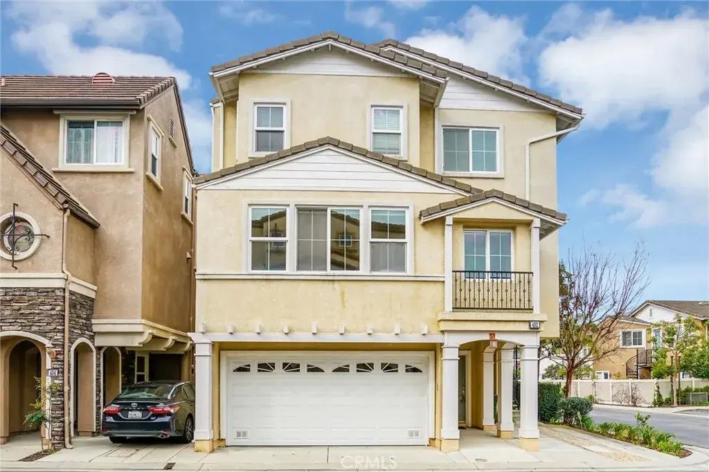 2889 Plaza Del Amo, Torrance