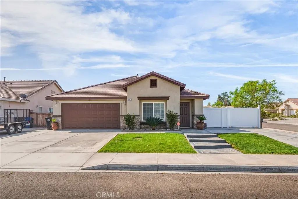 10943 Hillsborough, Adelanto