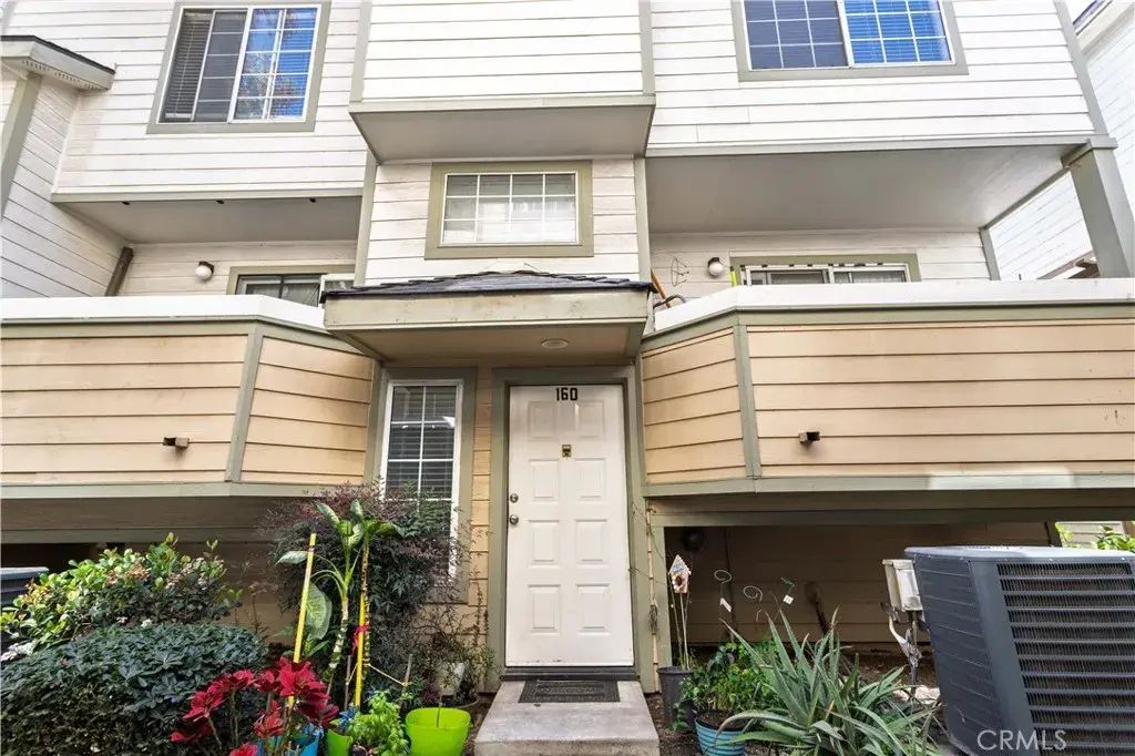 11150 Glenoaks 160, Pacoima