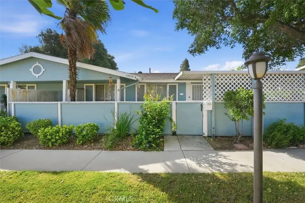 19220 Avenue Of The Oaks A, Newhall