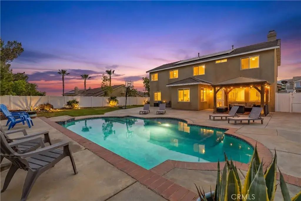 7337 Ridge View, Lancaster