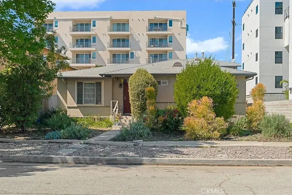 8893 Reading Avenue, Los Angeles