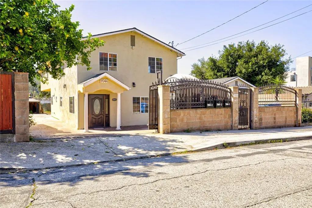 7044 Greeley, Tujunga