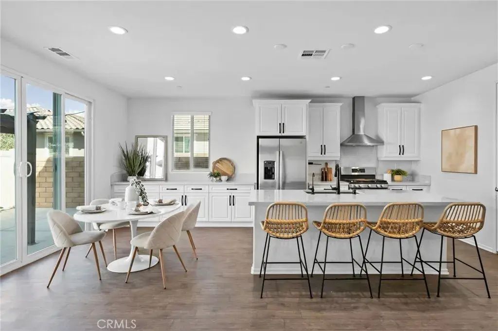 24085 Midvale Court, Corona