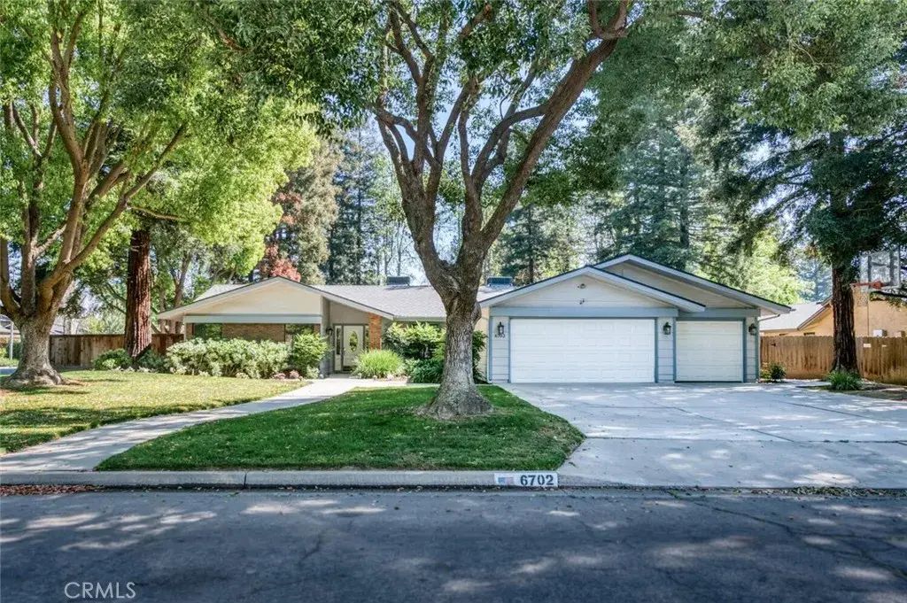 6702 N Dolores, Fresno