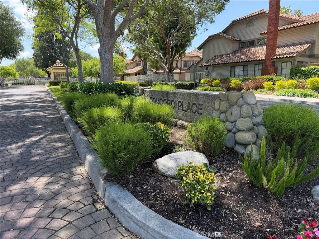 16709 Camden, Cerritos