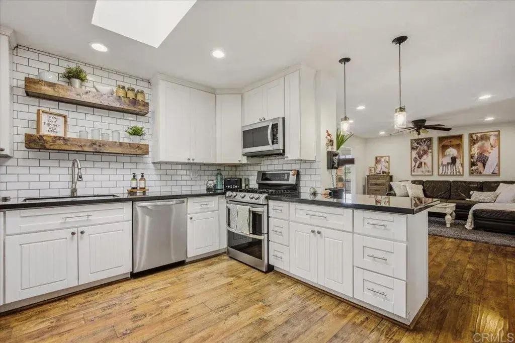 258 Vista Grande, Escondido