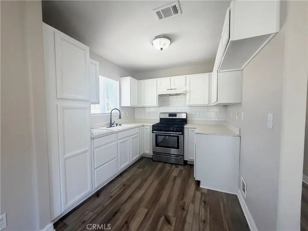 215 N Spruce Avenue, Rialto