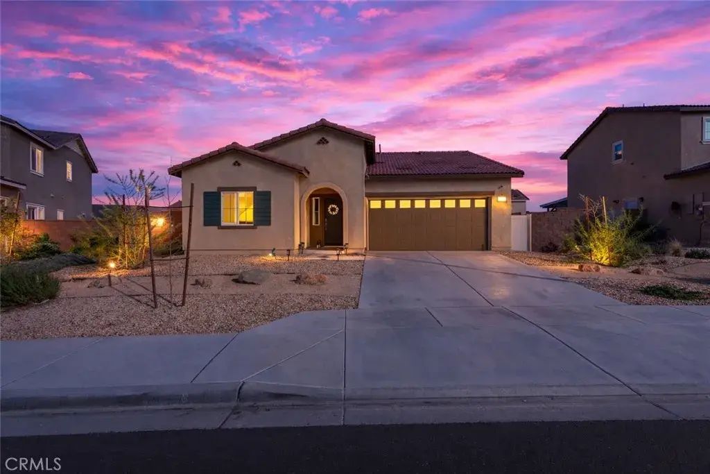 13207 Santa Clara Way, Victorville