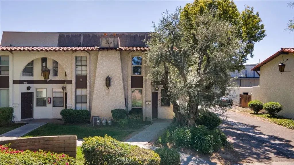 1414 Everton, Riverside