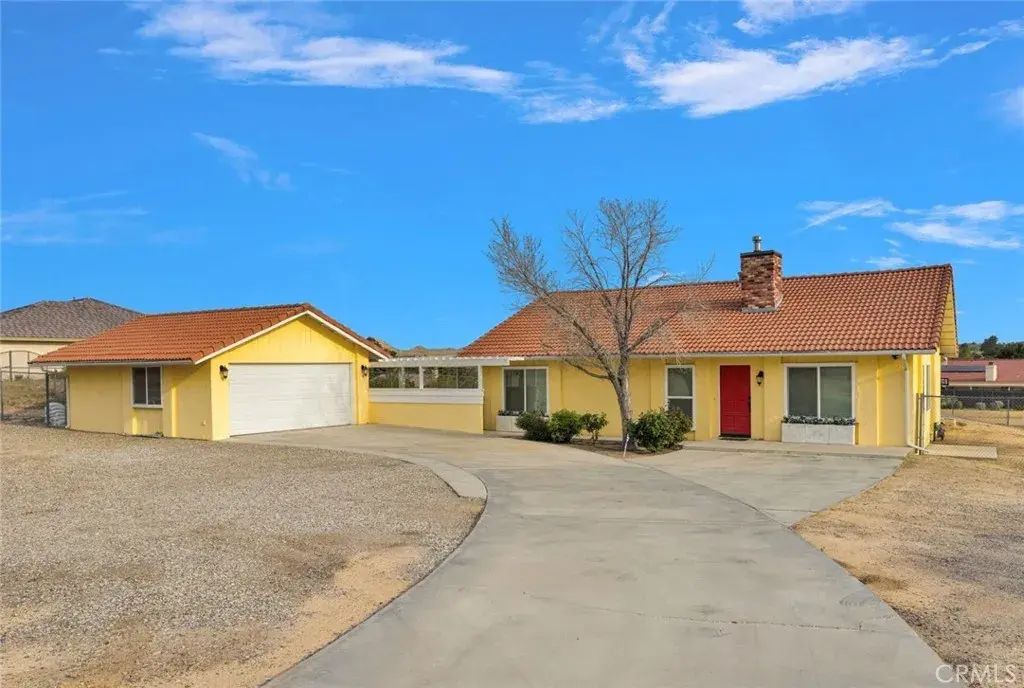19140 Lenca Road, Apple Valley