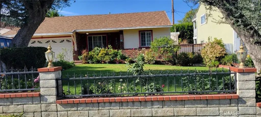 10237 Oro Vista, Sunland