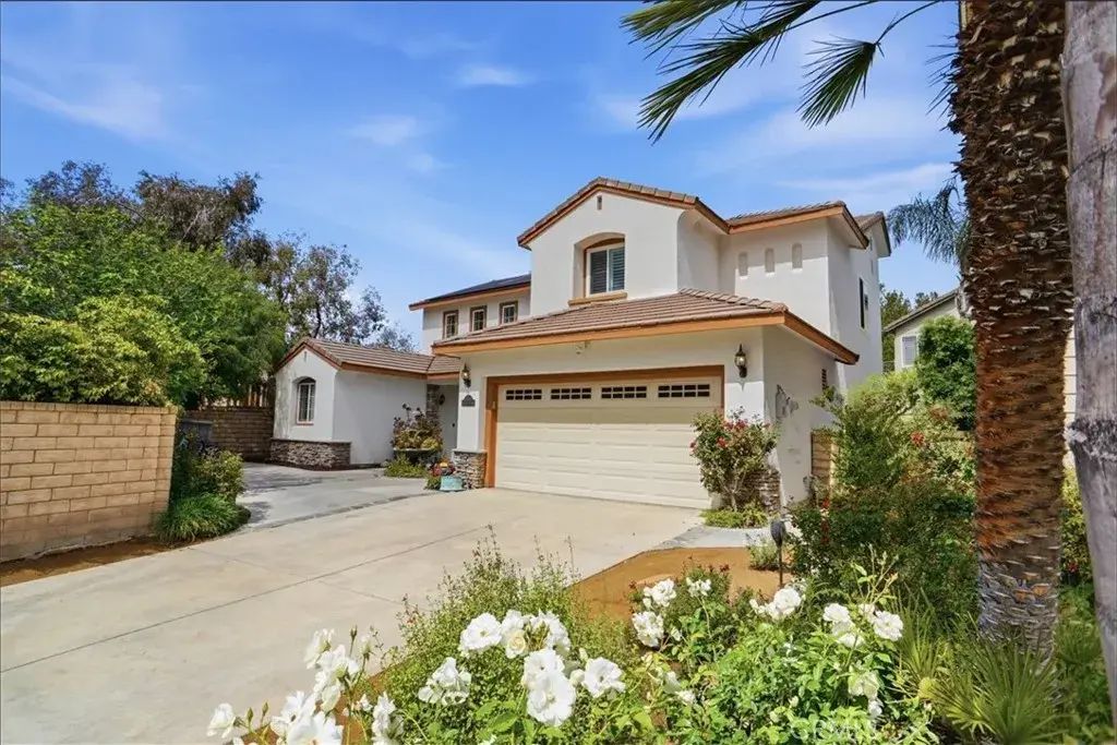 23325 Cuestport Drive, Valencia