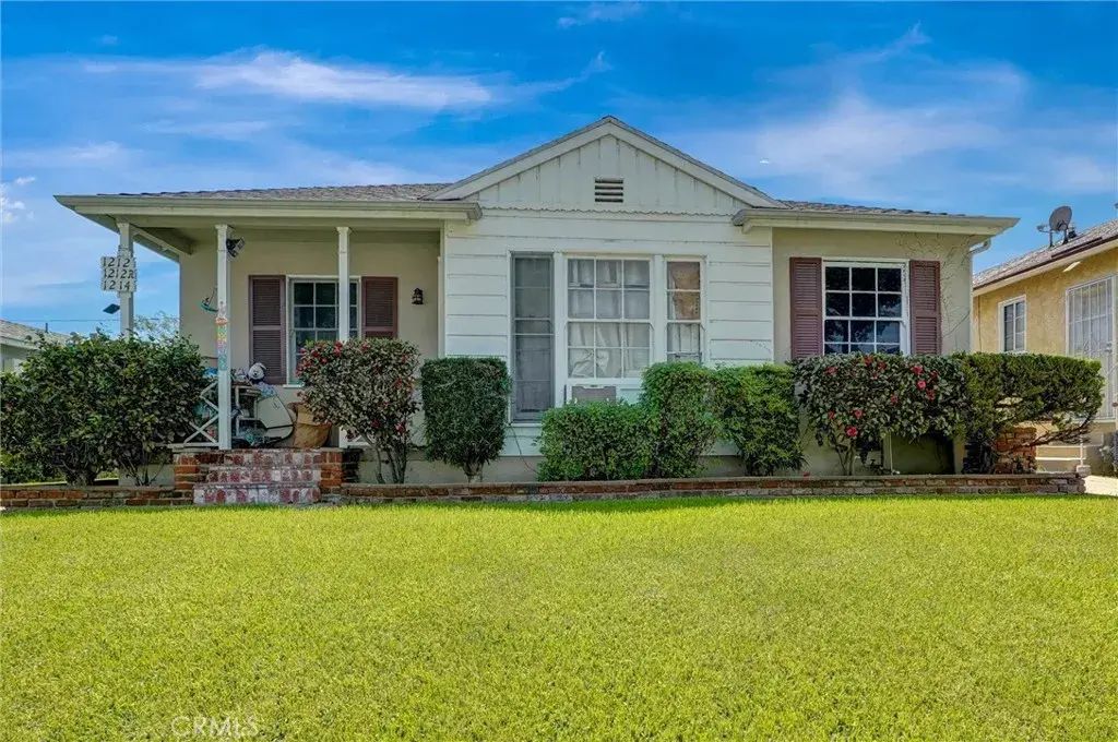 1212 W Victory Boulevard, Burbank