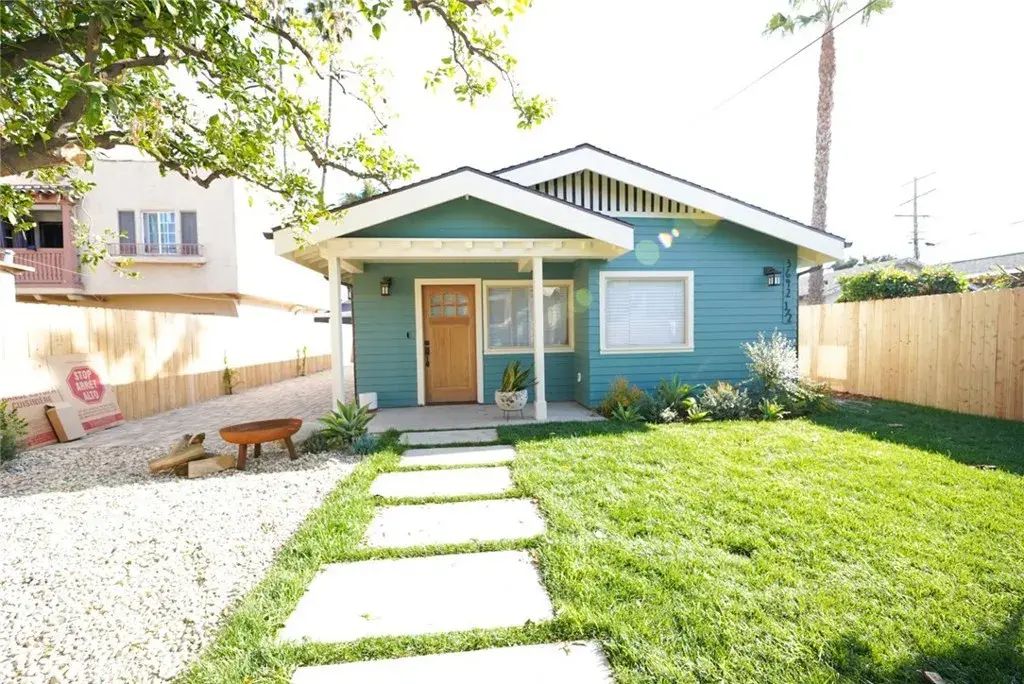 3642 6th Avenue, Jefferson Park