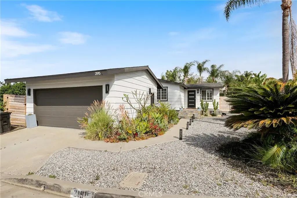 21915 Columbia, Yorba Linda