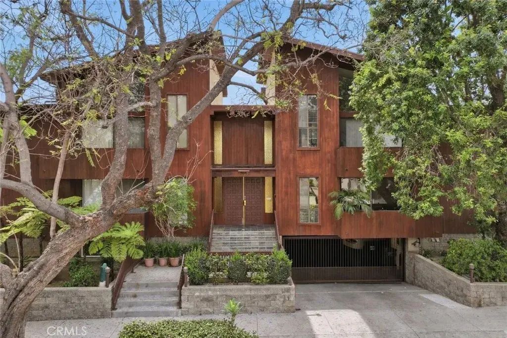 1747 Barry Avenue 106, Los Angeles