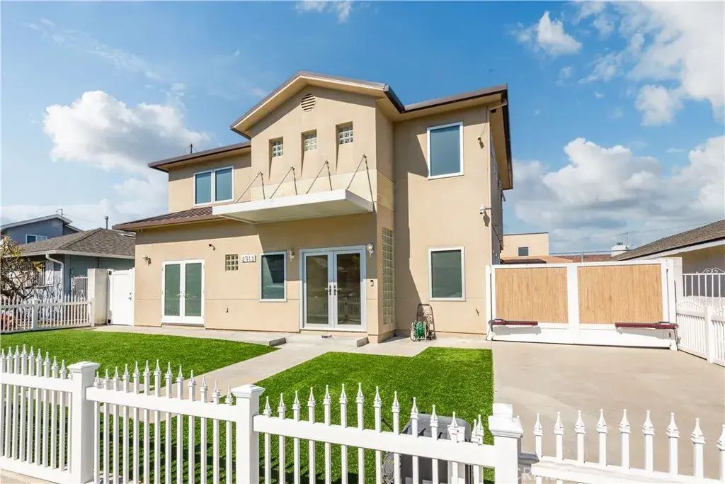 2913 Winlock, Torrance