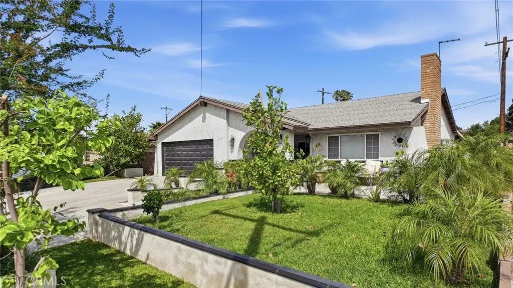 17398 El Molino, Bloomington