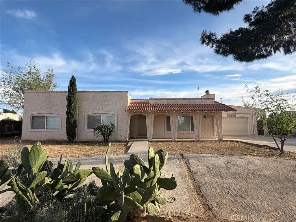 21011 Teton, Apple Valley