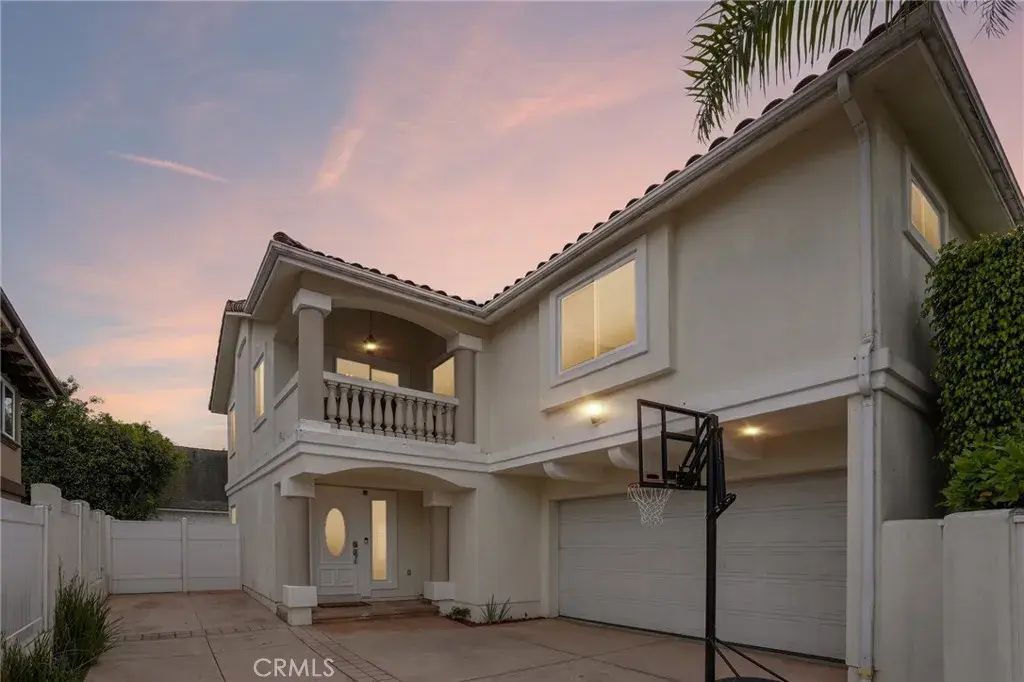 2116 Ernest Avenue B, Redondo Beach