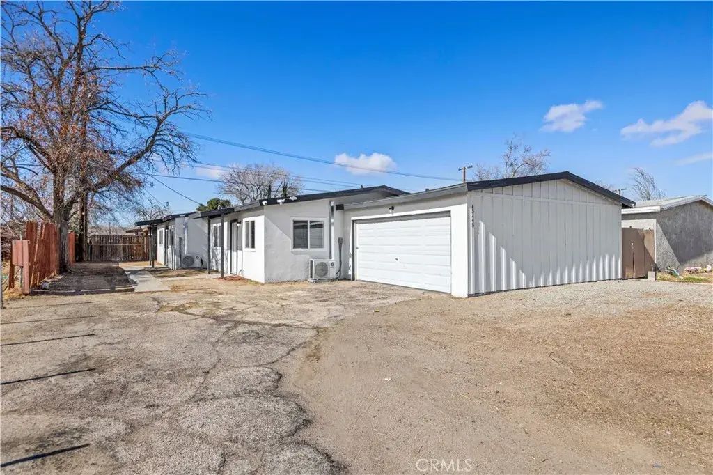 45445 Cedar Ave., Lancaster