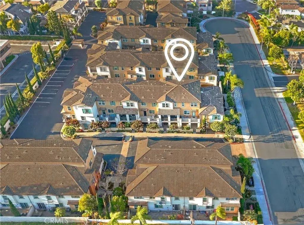 16901 Airport Circle 107, Huntington Beach
