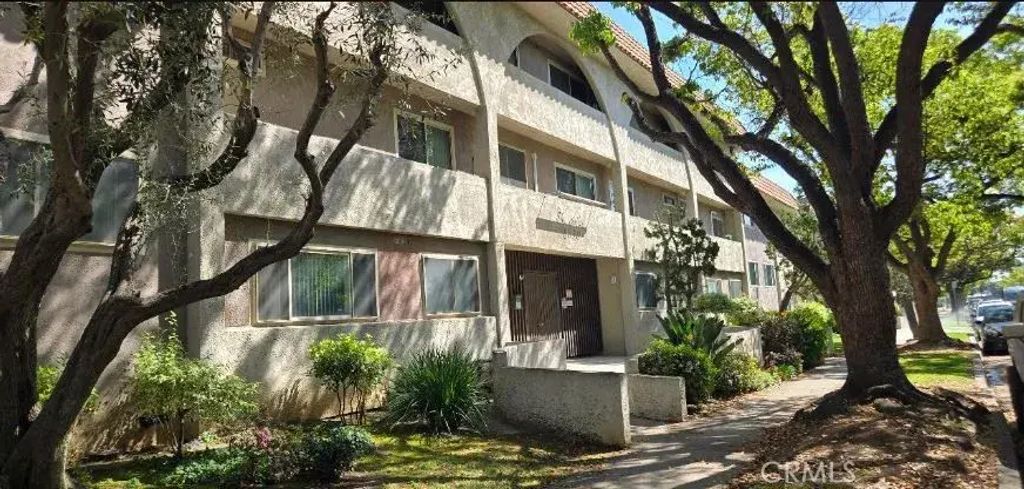 8650 Belford 119a, Los Angeles