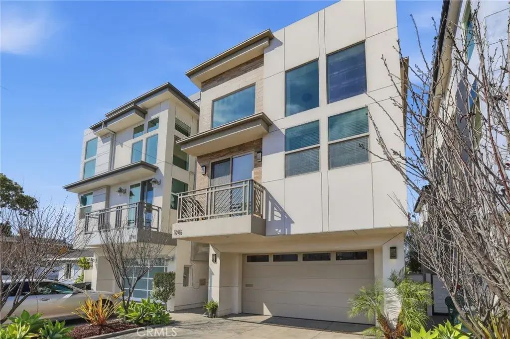 1745 Spreckels Lane, Redondo Beach