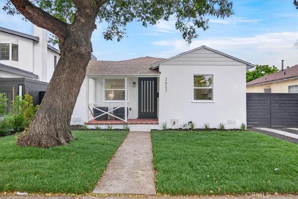 2622 S Bentley Avenue, Los Angeles