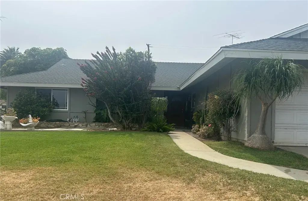 5210 Dresden Place, Riverside