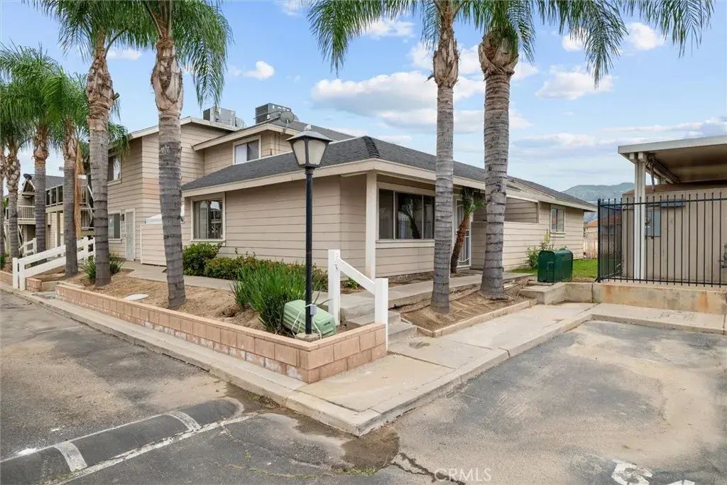 655 Walnut, Lake Elsinore
