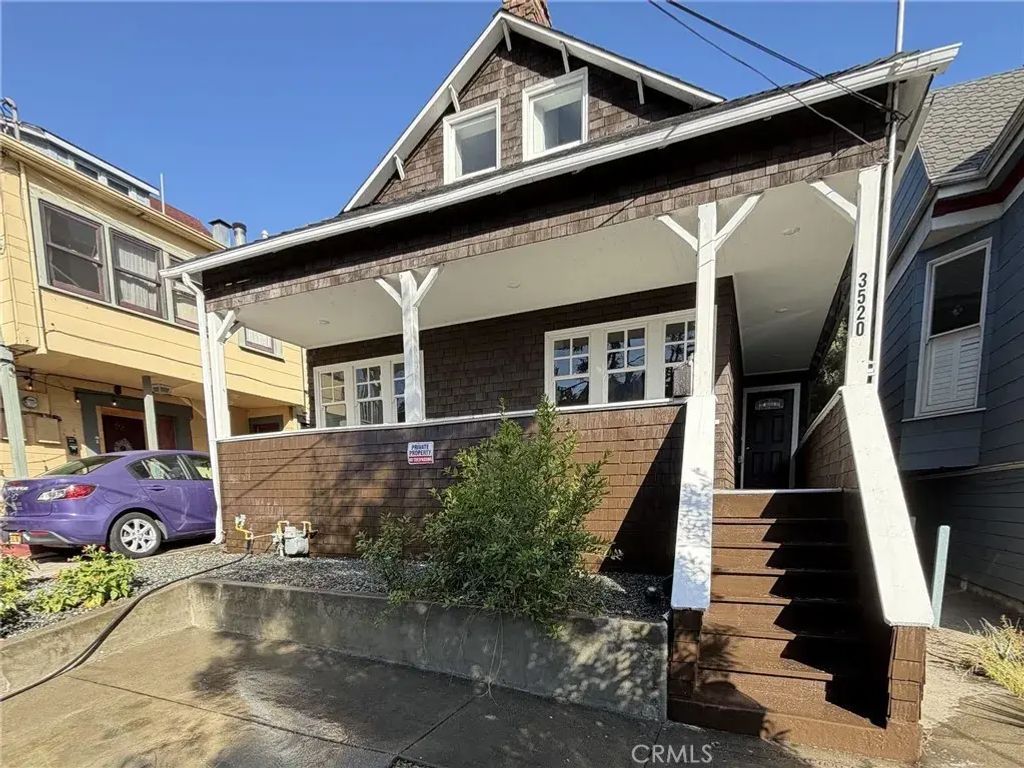 3520 Harrison Street, Oakland