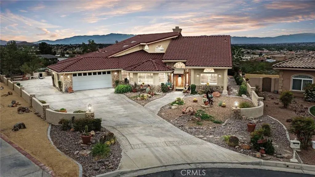 17662 Ridge View Court, Apple Valley