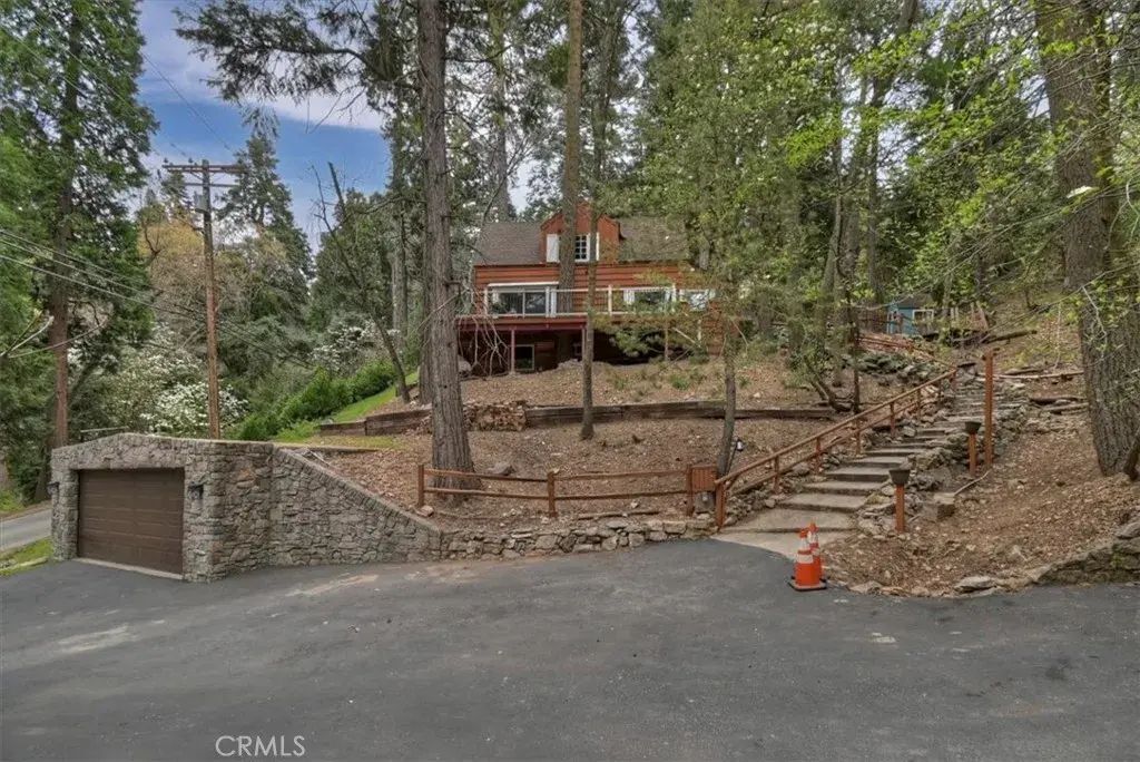 770 Cottage Grove, Lake Arrowhead
