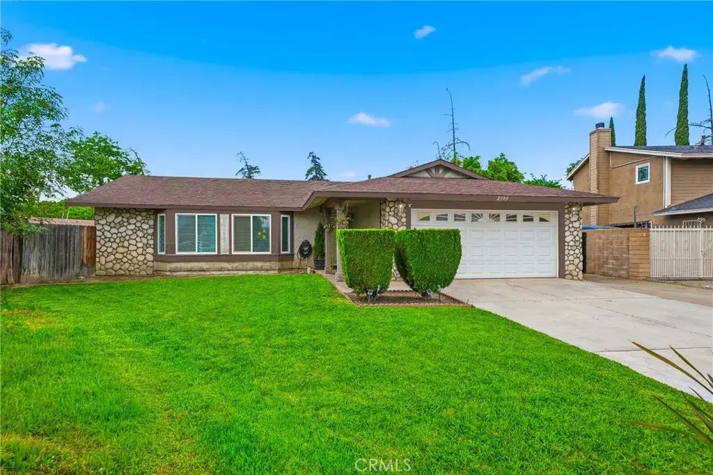 2395 W Chatka Lane, San Bernardino