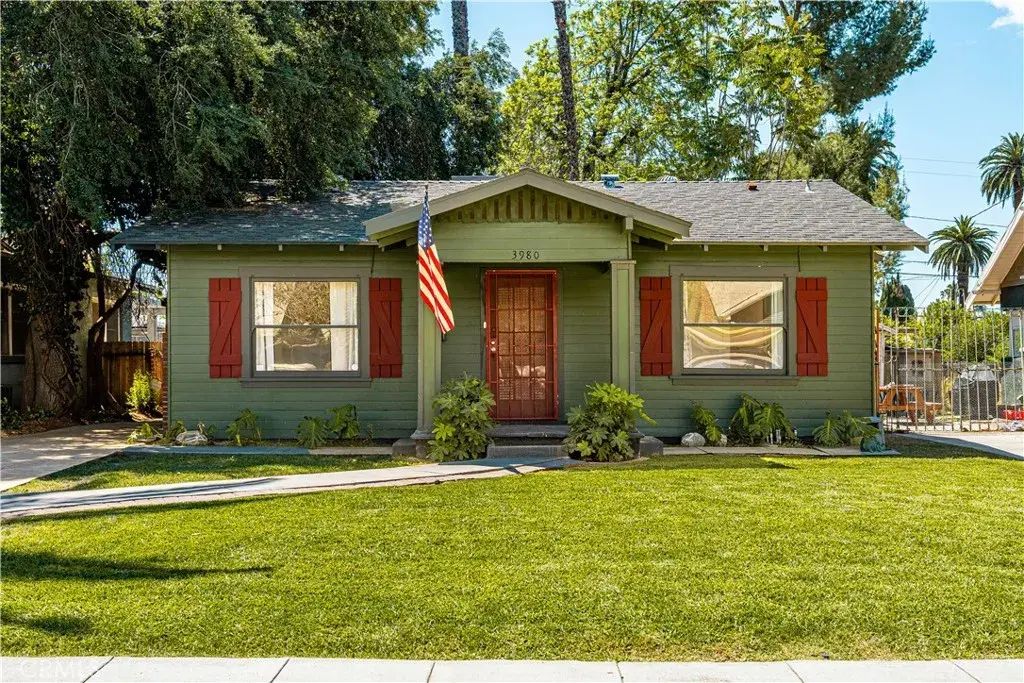 3980 Linwood, Riverside