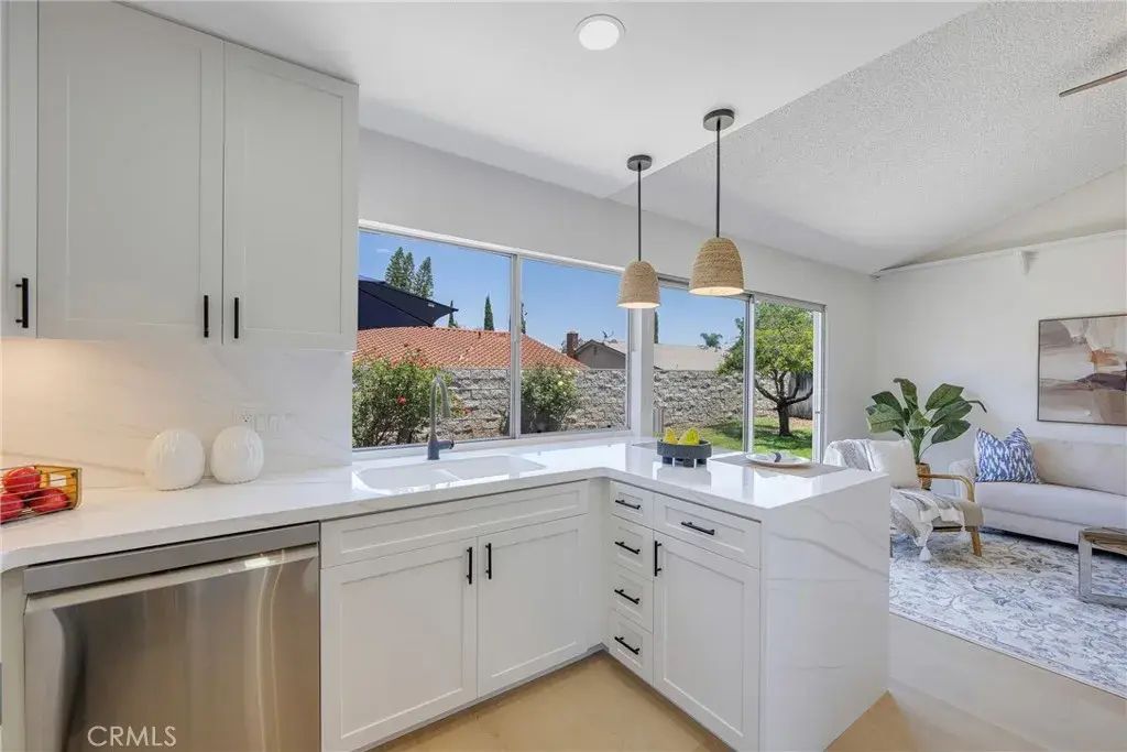 2845 Roncador, Riverside